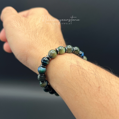 Green Tiger's Eye Bracelet, 8mm beads , hematite spacers