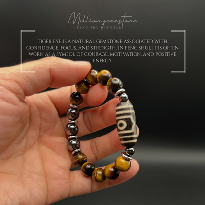 Tibetan Feng shui bracelet - Tiger's Eye 10mm with Three-Eye Dzi charm